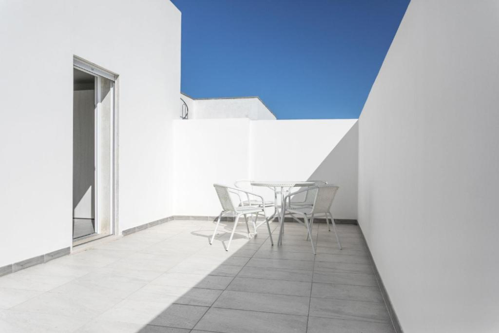 Room 6 (2 Pax)  - SH