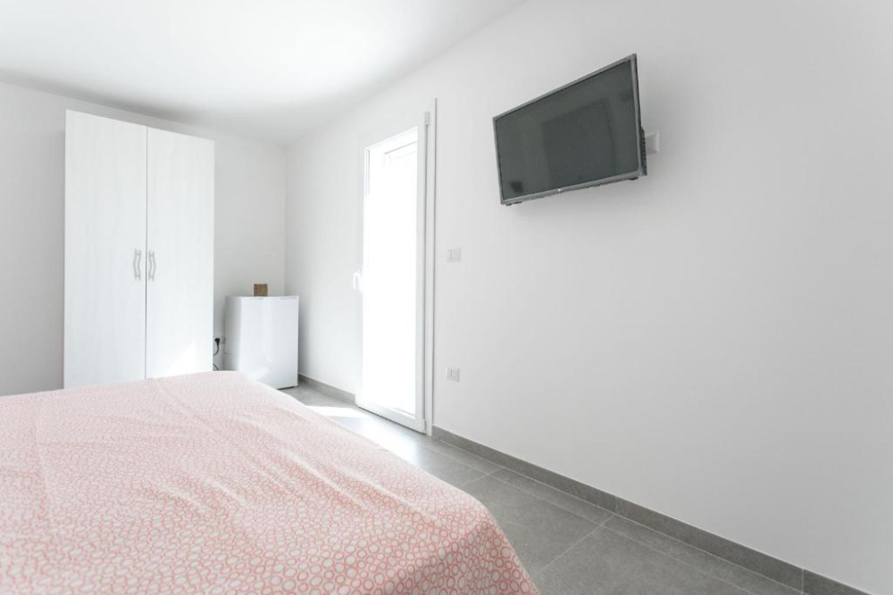 Room 6 (2 Pax)  - SH