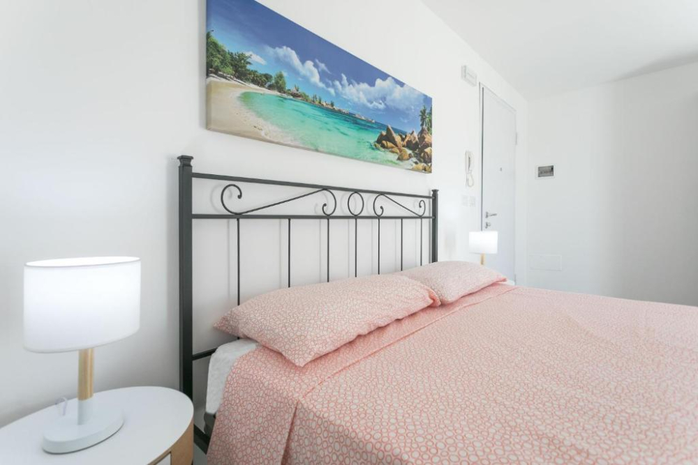 Room 6 (2 Pax)  - SH