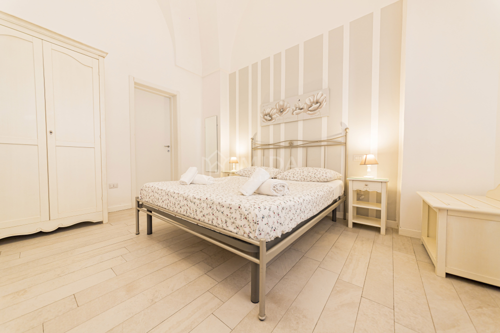 Camera Flowers - Incentro B&B