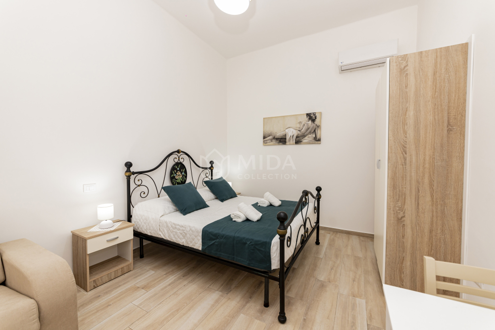 Camera 2 - Lory's House