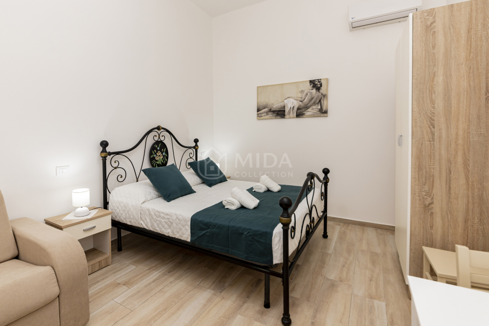 Camera 2 - Lory's House