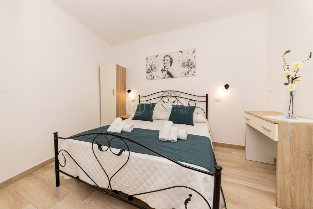 Camera 3 - Lory's House