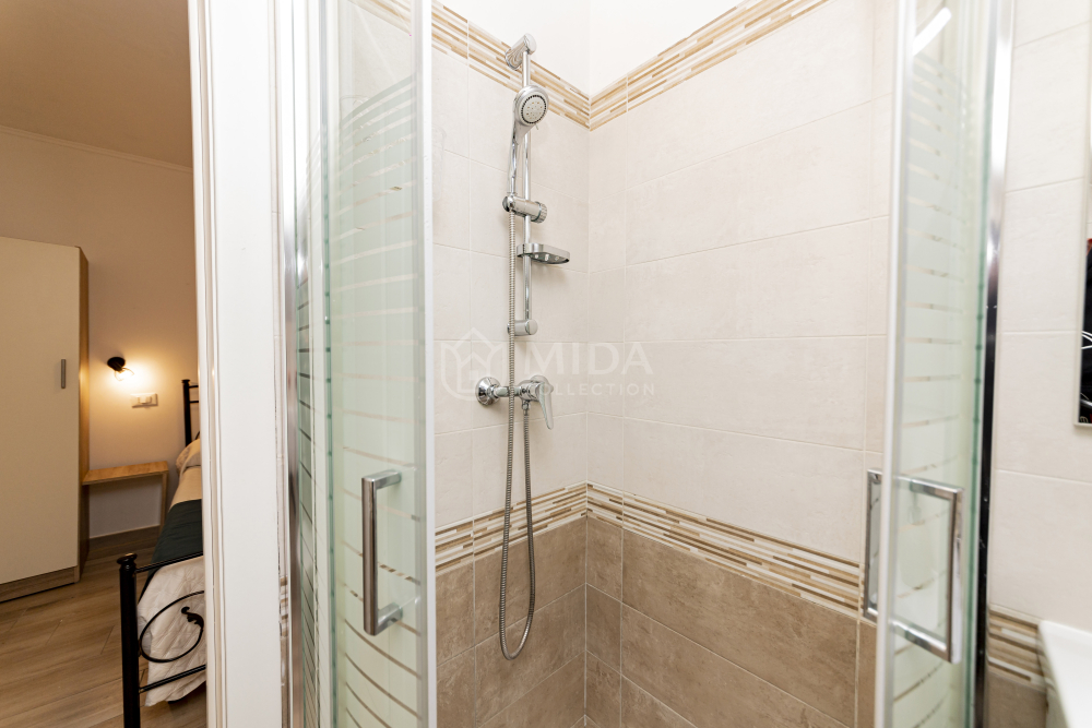 Camera 3 - Lory's House