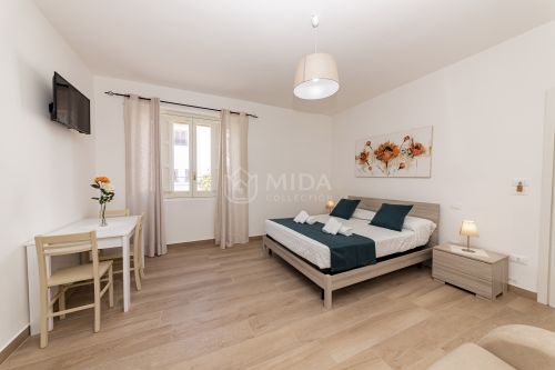 Camera 1 - Lory's House