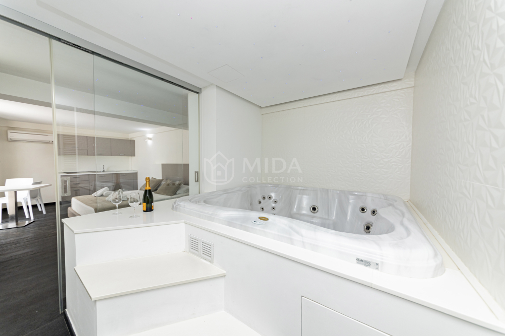 Suite 13 - Ungaretti Resort 