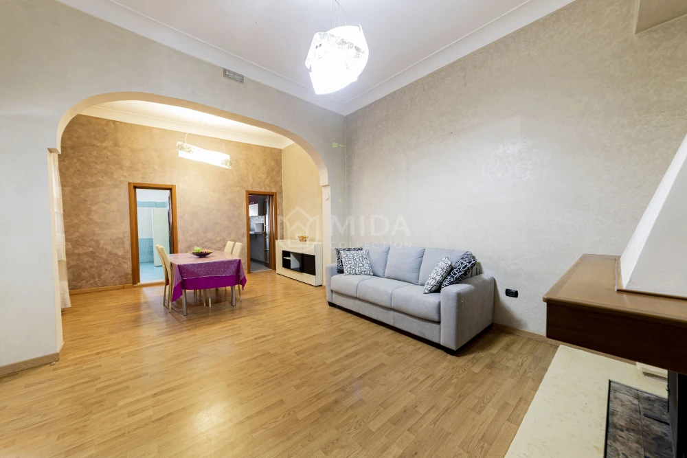 Coral Bay Apartment