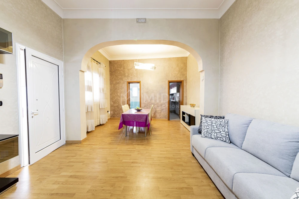 Coral Bay Apartment
