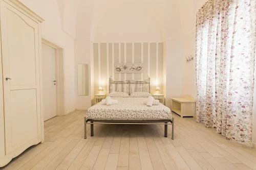Camera Flowers - Incentro B&B