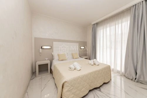 Riviera Luxury - Camera 4