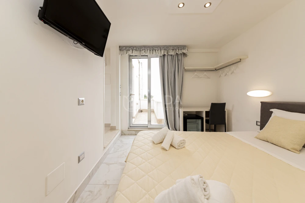 Riviera Luxury - Camera 5