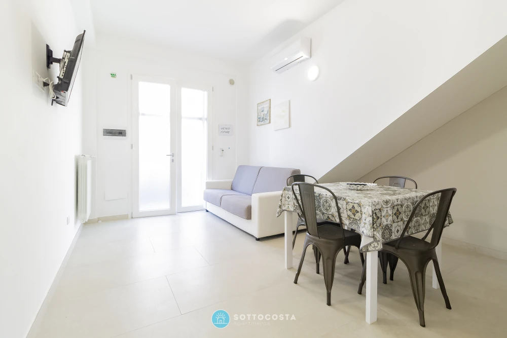 Romina's Flat PT